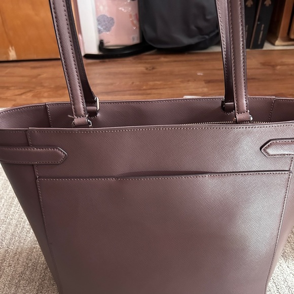 Large Kate Spade Tote - Picture 2 of 8